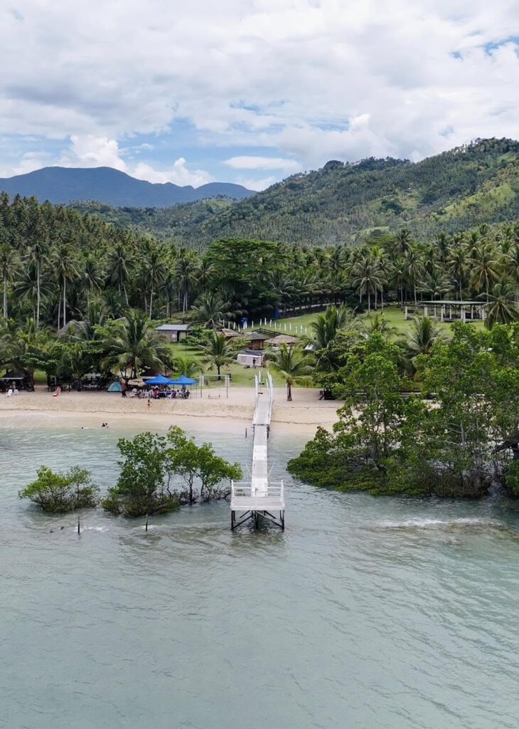 COCO GovGen BEACH Resort