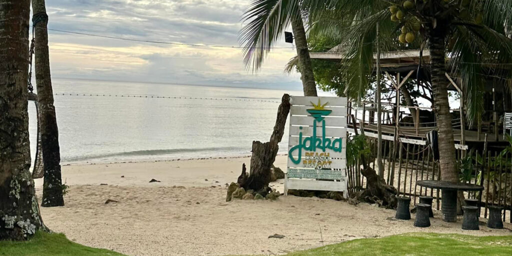 JAKKA Beach Resort